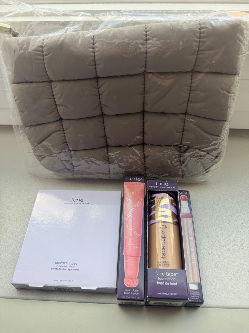Tarte cosmetic bundle Great deal!